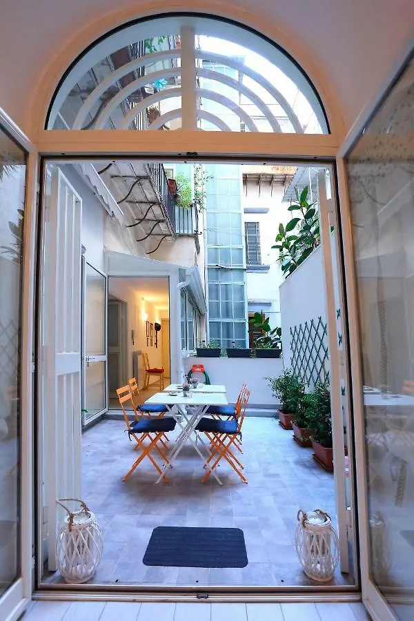 B&B Napoli A Festa 3*, Naples Italy