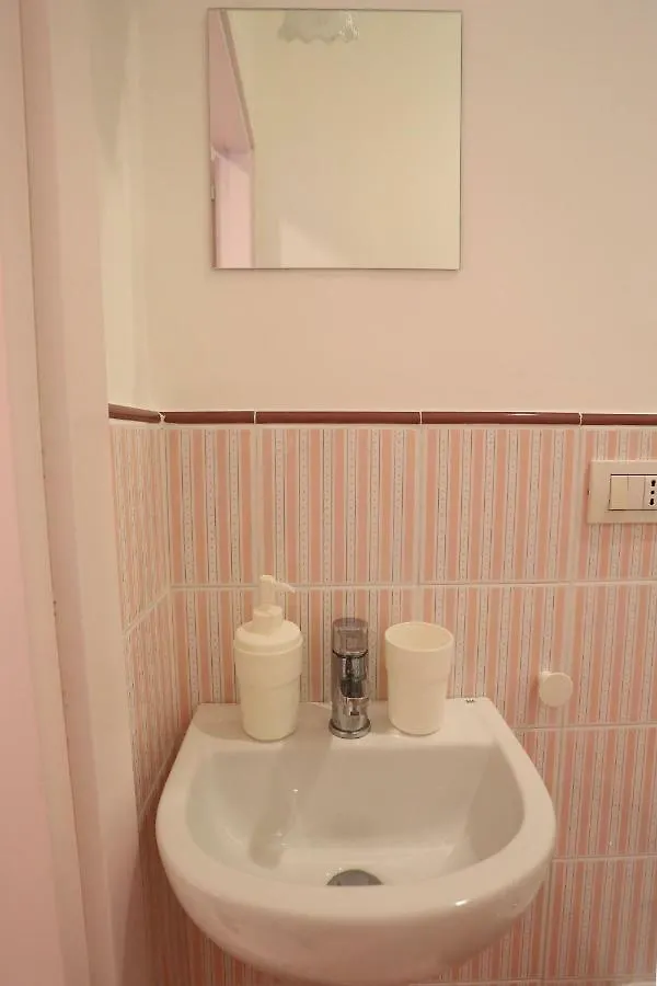 *** Bed & Breakfast B&B Napoli A Festa Italy