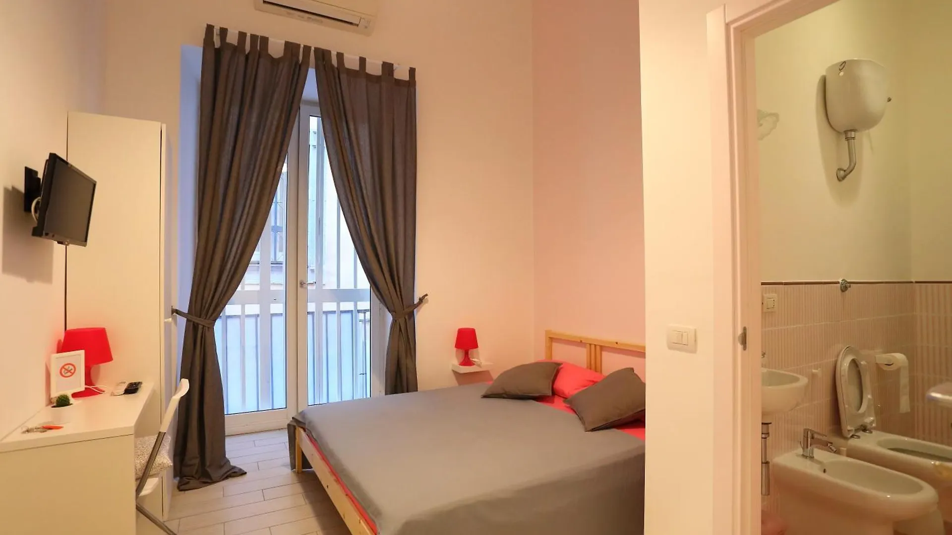 B&B Napoli A Festa 3*, Napels Italië